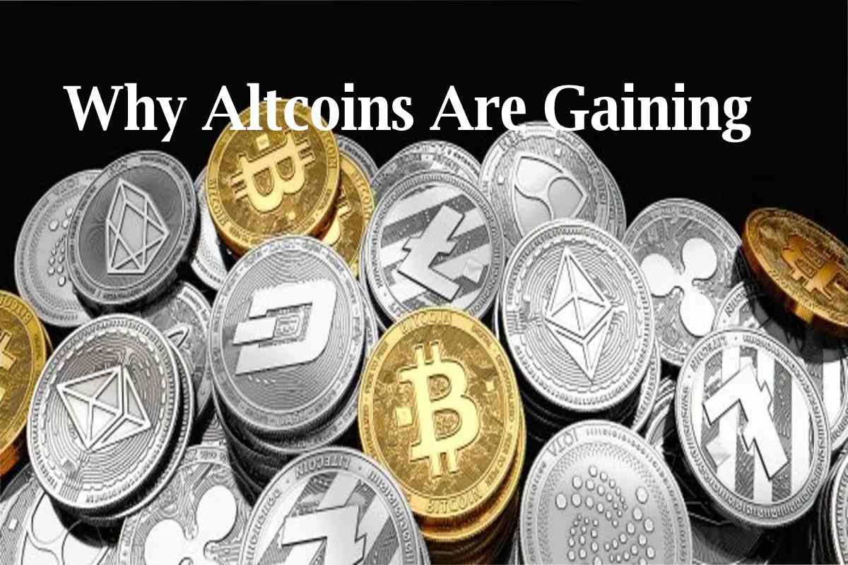 Altcoins: Understanding altcoins and their differences from Bitcoin.
