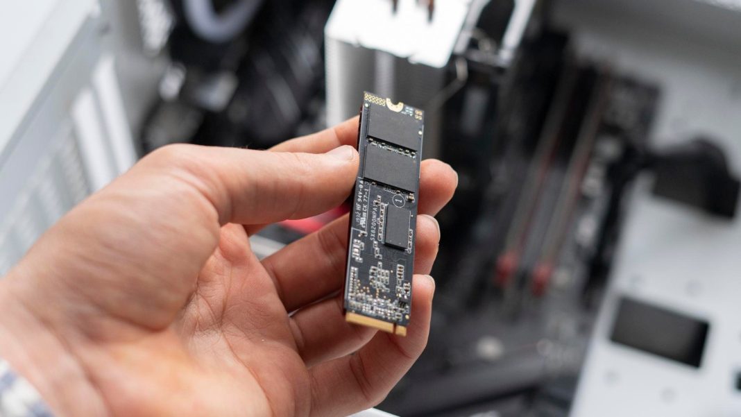 A gyors SSD sem mindig gyors: SLC-gyorsítótár, tartós írás és hő miatti lassulás A gyors SSD sem mindig gyors: SLC-gyorsítótár, tartós írás és hő miatti lassulás